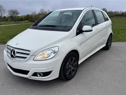 Vit Begagnad 2011 Mercedes B180 Minibuss | 44 999 kr (Marknadspris)