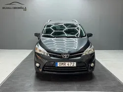 Mörkgrå (grå) Begagnad 2014 Toyota Verso Edition Minibuss | 89 900 kr (Marknadspris)