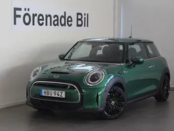 Grön Begagnad 2023 Mini Cooper SE Halvkombi | 259 000 kr (Marknadspris)