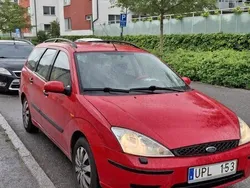 Röd Begagnad 2004 Ford Focus Ghia Kombi | 15 000 kr (Bra pris)