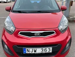Röd Begagnad 2013 Kia Picanto Halvkombi | 46 000 kr (Bra pris)