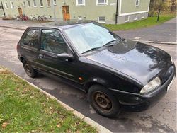 Begagnad 2000 Ford Fiesta Halvkombi | 8 000 kr