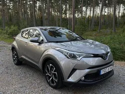 Grå Begagnad 2019 Toyota C-HR Edition SUV | 216 000 kr (Marknadspris)