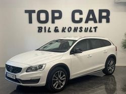 Vit Begagnad 2017 Volvo V60 CC Summum Kombi | 209 900 kr (Superpris)