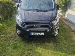 Svart Begagnad 2019 Ford Tourneo Custom Minibuss | 190 000 kr
