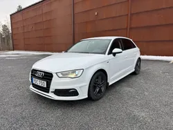 Vit Begagnad 2016 Audi A3 Sportback S-Line Halvkombi | 134 900 kr (Marknadspris)