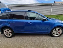 Blå Begagnad 2016 Skoda Octavia RS Kombi | 159 900 kr (Marknadspris)