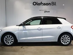 Vit Begagnad 2018 Audi A1 Sportback Proline Halvkombi | 199 000 kr (Marknadspris)