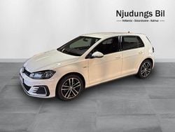 Vit Begagnad 2017 VW Golf VII GTE Halvkombi | 179 900 kr (Marknadspris)