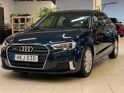 Blå Begagnad 2019 Audi A3 Sportback Proline Halvkombi | 229 900 kr