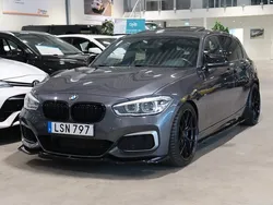 Grå Begagnad 2016 BMW M135 M Sport Halvkombi | 299 600 kr (Marknadspris)