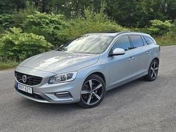 Silver Begagnad 2018 Volvo V60 R-Design Kombi | 185 000 kr (Superpris)