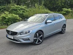 Silver Begagnad 2018 Volvo V60 R-Design Kombi | 195 000 kr (Superpris)