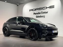 Svart Begagnad 2024 Porsche Macan Turbo SUV | 1 199 000 kr