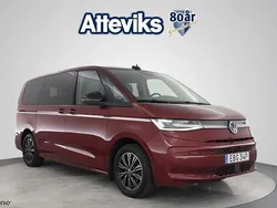Röd Begagnad 2022 VW Multivan Style Van | 519 900 kr (Marknadspris)