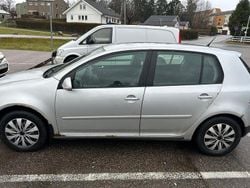 Begagnad 2007 VW Golf V Halvkombi | 23 000 kr (Marknadspris)