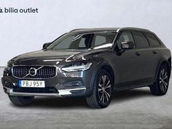 Grå Begagnad 2020 Volvo V90 CC Kombi | 339 900 kr (Marknadspris)