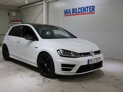 Vit Begagnad 2014 VW Golf VII Sport Halvkombi | 196 000 kr (Marknadspris)