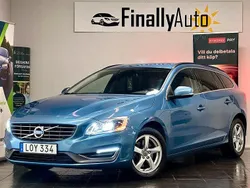 Blå Begagnad 2014 Volvo V60 Kombi | 154 900 kr (Marknadspris)