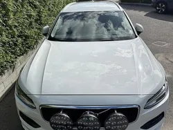 Vit Begagnad 2018 Volvo V90 Momentum Kombi | 209 000 kr (Marknadspris)