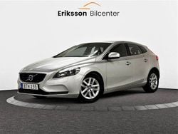 Silver Begagnad 2015 Volvo V40 Momentum Kombi | 124 900 kr (Marknadspris)
