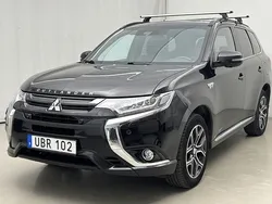 Svart Begagnad 2018 Mitsubishi Outlander Edition SUV | 148 000 kr