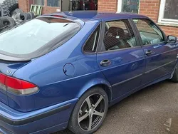 Blå Begagnad 2001 Saab 9-3 Halvkombi | 26 000 kr (Lite dyr)