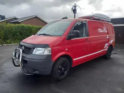 Röd Begagnad 2006 VW T5 Van | 105 000 kr