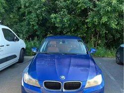 Blå Begagnad 2011 BMW 320 Comfort Edition Sedan | 78 000 kr (Marknadspris)