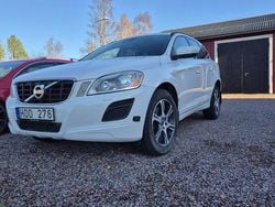 Vit Begagnad 2013 Volvo XC60 Momentum SUV | 124 000 kr (Bra pris)