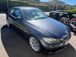 Grå Begagnad 2005 BMW 330 Comfort Edition Sedan | 59 000 kr (Bra pris)