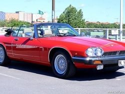 Röd samma som bilen Begagnad 1991 Jaguar XJS S Cab | 269 900 kr