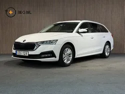 Vit Begagnad 2020 Skoda Octavia Kombi | 239 400 kr (Lite dyr)