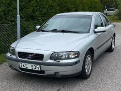 Ljusgrå Begagnad 2002 Volvo S60 Business Edition Sedan | 22 800 kr (Marknadspris)