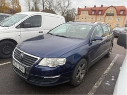 Blå Begagnad 2010 VW Passat Sportline Kombi | 12 000 kr (Superpris)