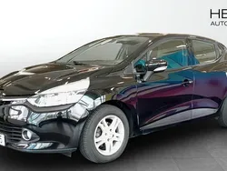 Svart (black) Begagnad 2016 Renault Clio IV Halvkombi | 95 000 kr (Marknadspris)