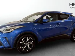 Blå (blue) Begagnad 2020 Toyota C-HR SUV | 210 000 kr (Marknadspris)