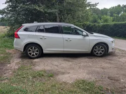 Vit Begagnad 2015 Volvo V60 Momentum Kombi | 89 000 kr (Bra pris)
