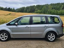 Grå Begagnad 2009 Ford Galaxy Minibuss | 19 000 kr