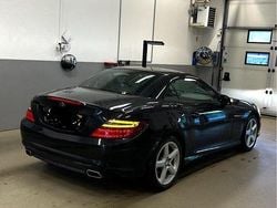 Svart Begagnad 2011 Mercedes SLK200 AMG Cab | 155 000 kr (Superpris)
