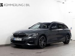Grå Begagnad 2021 BMW 330e M Sport Kombi | 329 900 kr (Marknadspris)