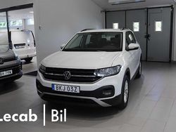 Vit (pure white) Begagnad 2022 VW T-Cross Life SUV | 179 500 kr (Marknadspris)