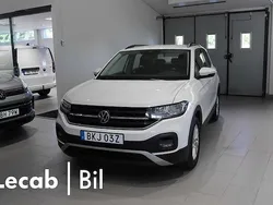 Vit (pure white) Begagnad 2022 VW T-Cross Life SUV | 179 500 kr (Marknadspris)