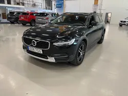 Svart Begagnad 2018 Volvo V90 CC Kinetic Kombi | 239 000 kr (Marknadspris)