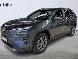 Grå Begagnad 2024 Toyota RAV4 Hybrid Executive SUV | 435 900 kr (Bra pris)