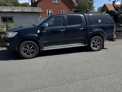 Svart Begagnad 2015 Toyota HiLux Pickup | 265 000 kr (Marknadspris)