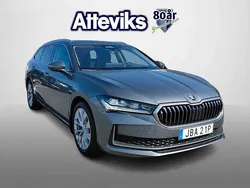 Grå Begagnad 2024 Skoda Superb Kombi | 429 900 kr (Lite dyr)