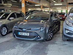 Grön Begagnad 2022 Toyota Corolla Style Kombi | 230 000 kr (Bra pris)