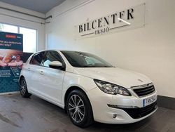 Vit Begagnad 2014 Peugeot 308 Active Halvkombi | 69 900 kr (Marknadspris)