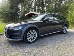 Grå Begagnad 2016 Audi A6 Allroad Comfort Kombi | 179 000 kr (Marknadspris)